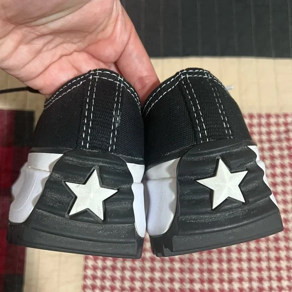 Great condition Converse Black and White Women's Sneakers - Picture 10 of 14